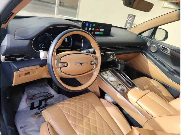Car image 11