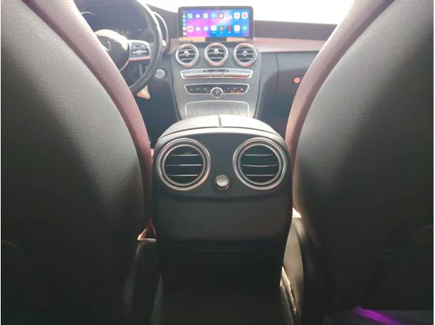 Car image 32