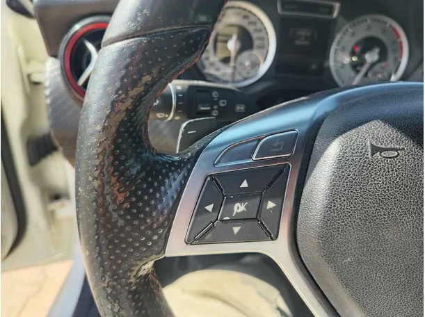 Car image 36