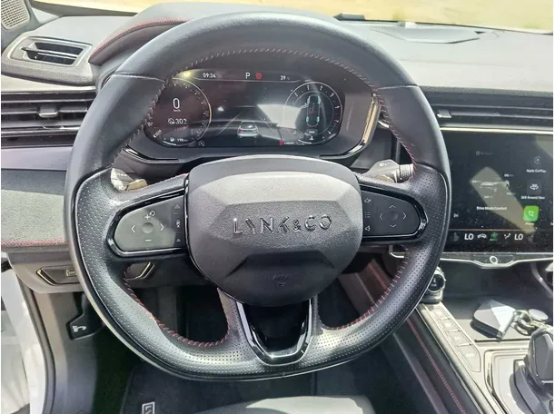 Car image 24