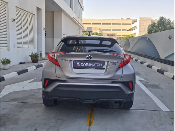 Car image 6