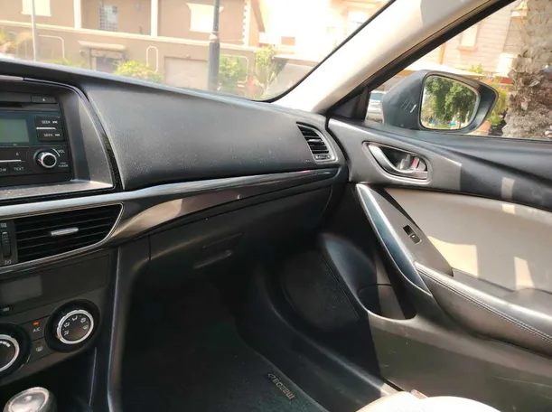 Car image 38