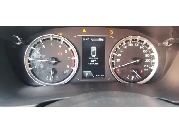 Car image 19
