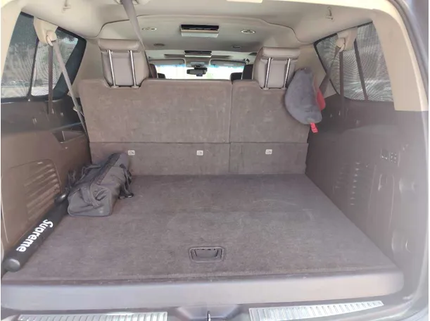 Car image 26