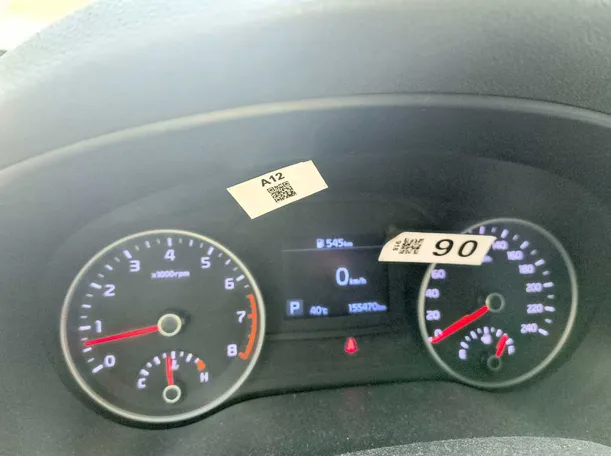 Car image 25
