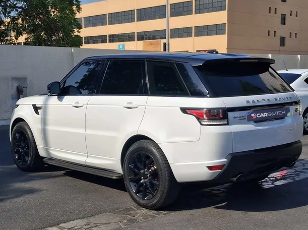 Car image 7
