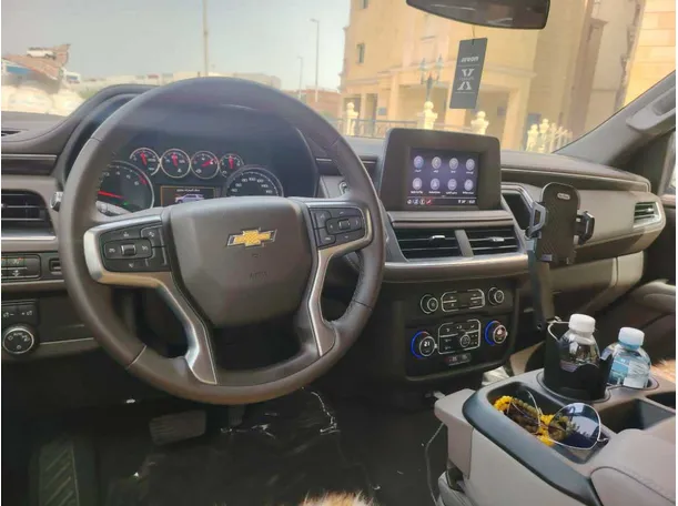 Car image 25