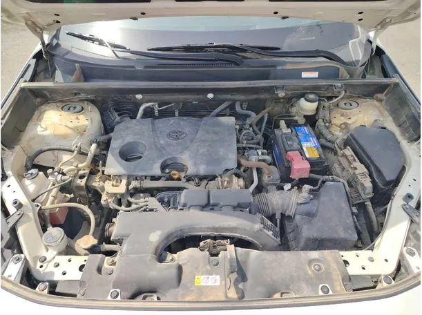 Car image 30