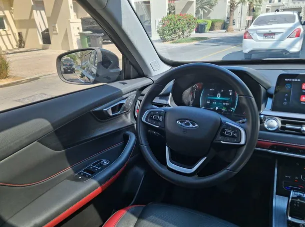 Car image 16