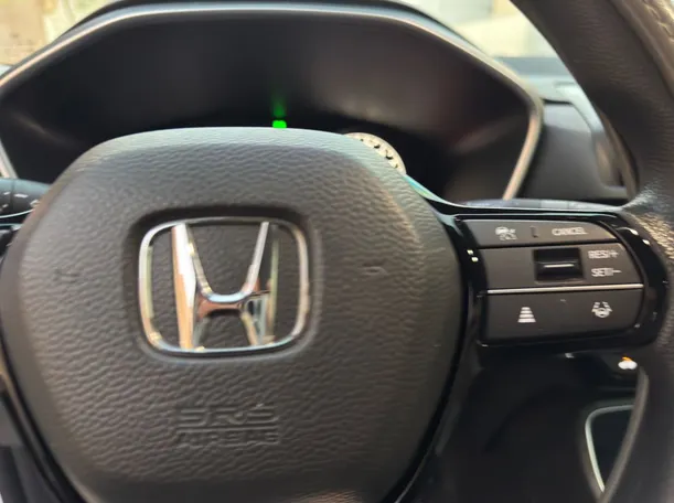 Car image 24