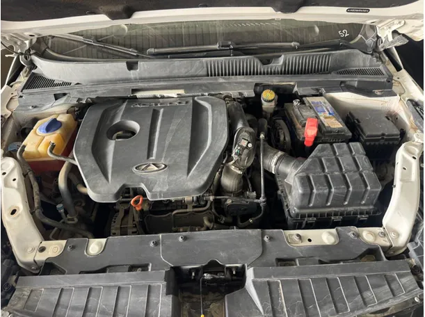 Car image 18