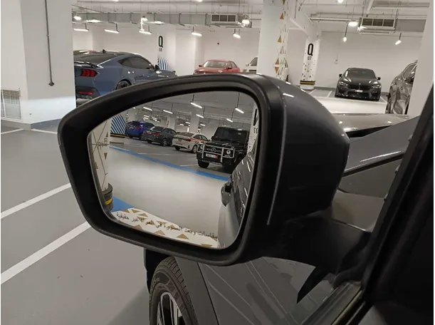 Car image 22