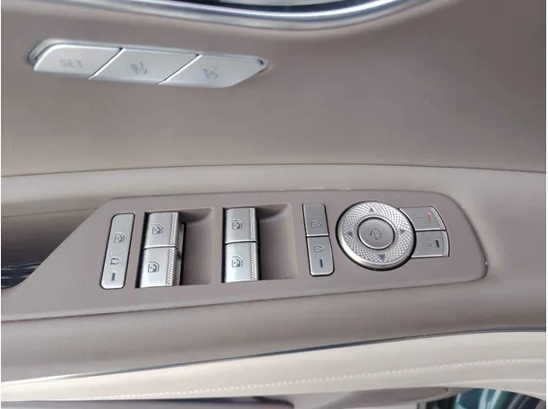 Car image 42