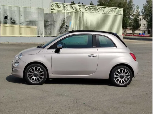 Car image 8