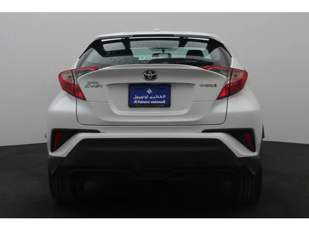 Car image 12