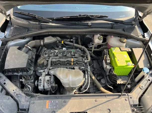Car image 26