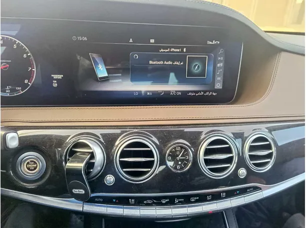 Car image 26