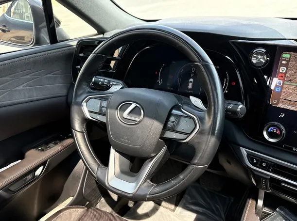 Car image 21