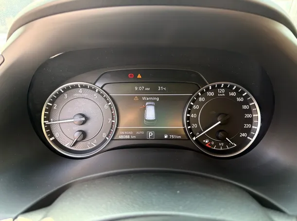 Car image 26