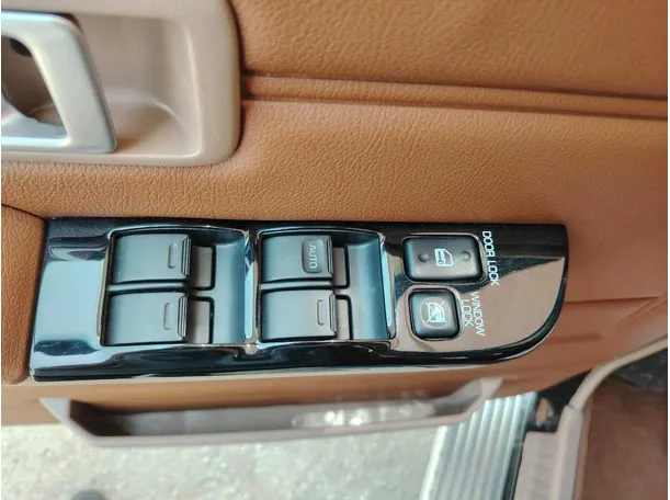 Car image 42