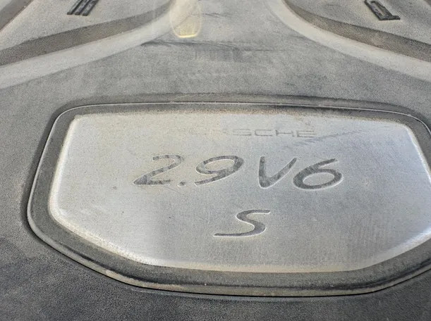 Car image 24