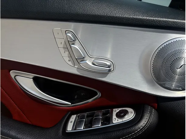 Car image 29