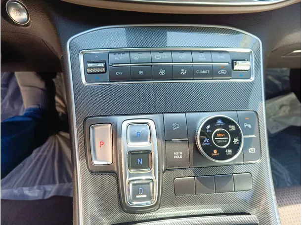 Car image 23
