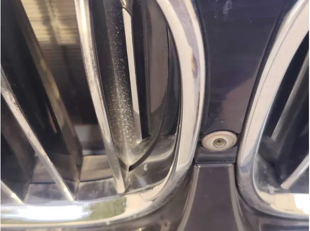 Car image 37