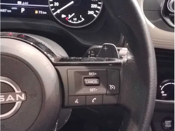 Car image 25