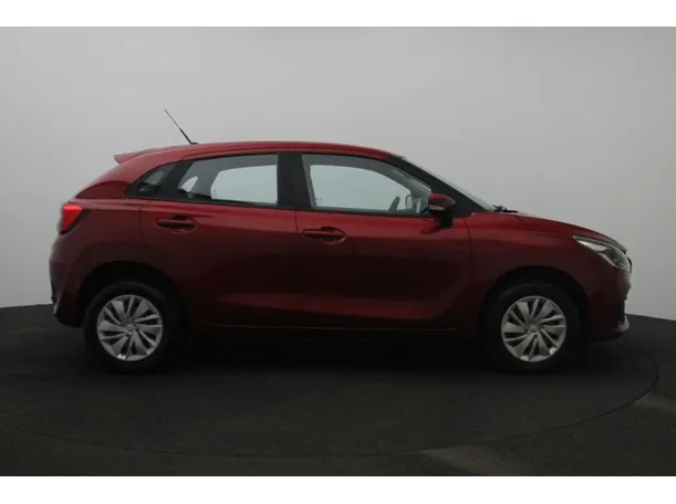 Car image 13