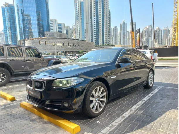 2014 بي ام دبليو 520 في الإمارات