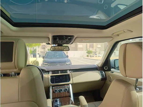 Car image 20