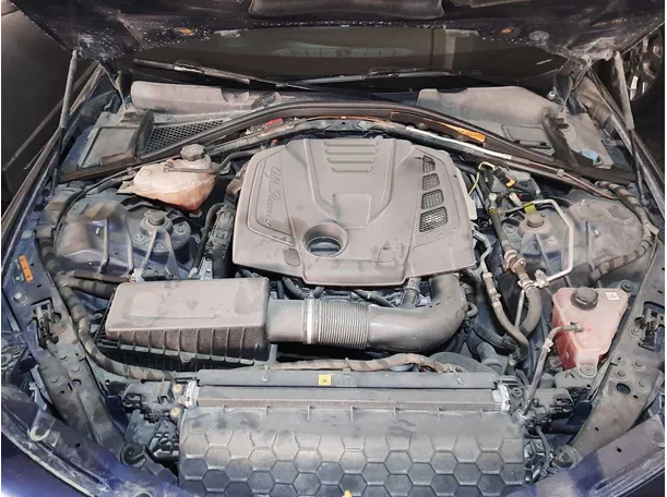 Car image 13