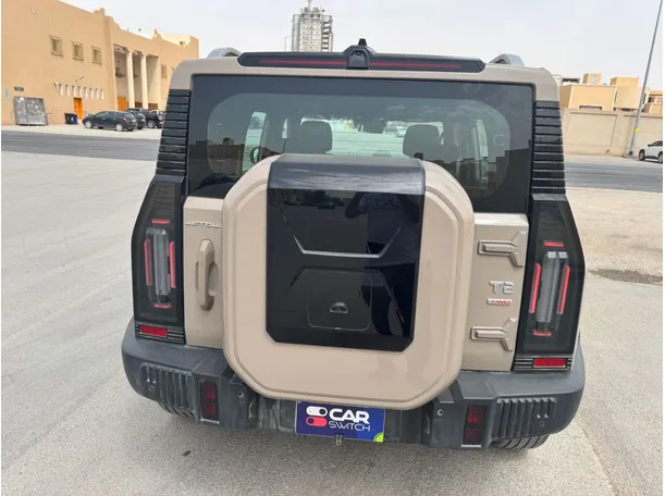 Car image 6