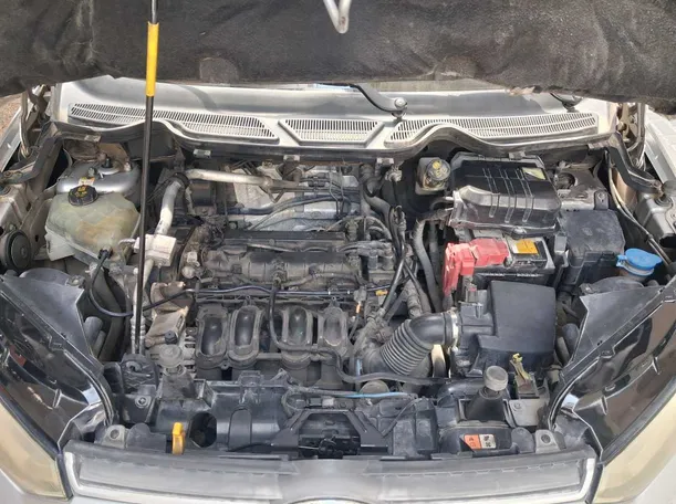 Car image 19