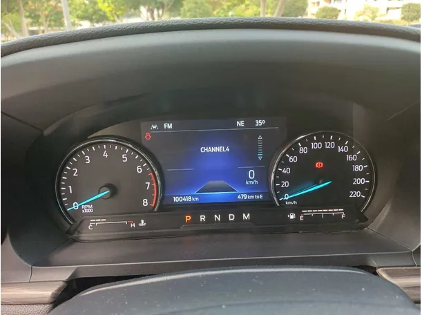 Car image 18