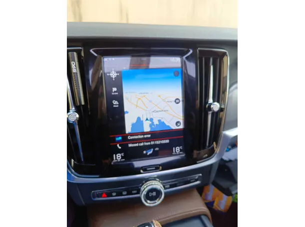 Car image 24