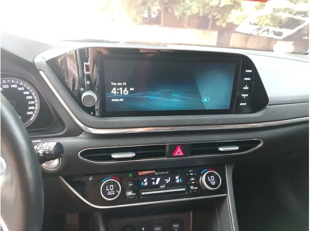 Car image 23