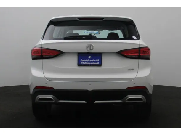 Car image 12