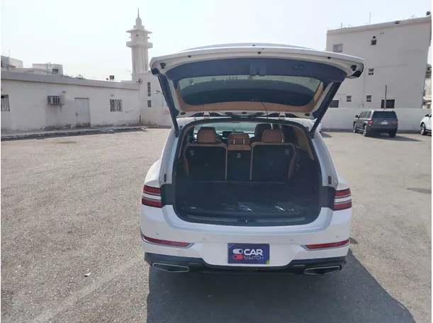 Car image 29