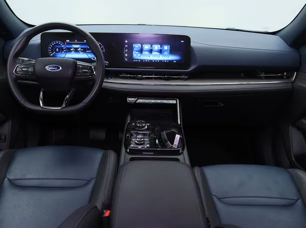 Car image 14
