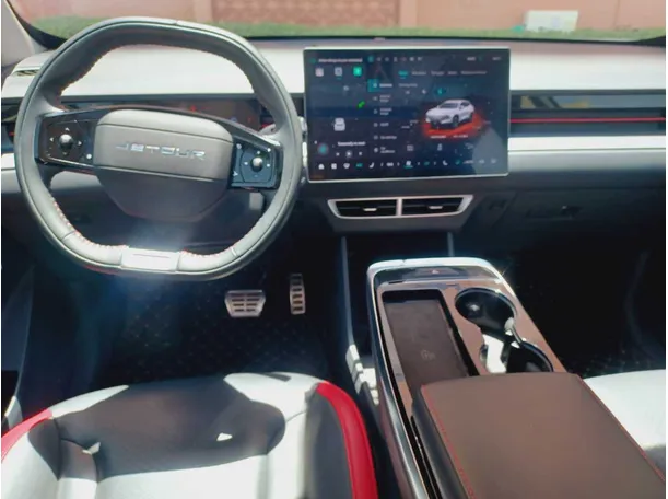 Car image 16