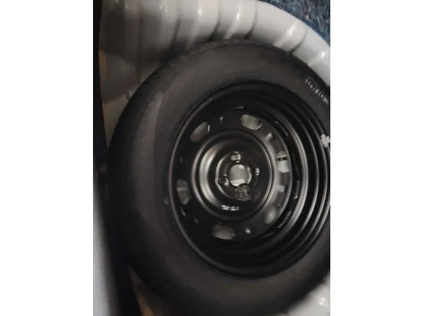 Car image 33