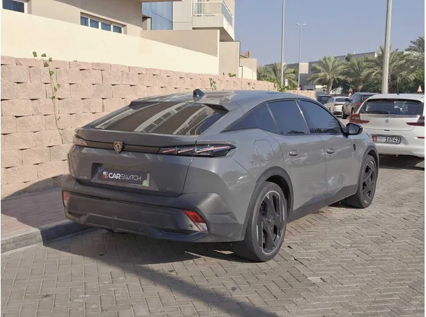 Car image 5
