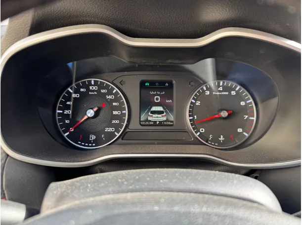 Car image 18