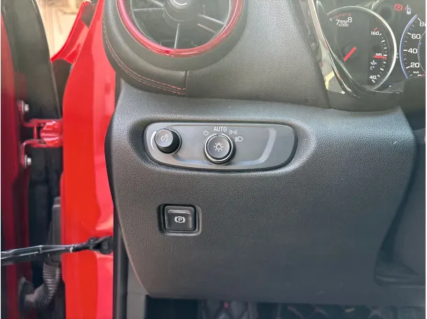 Car image 26
