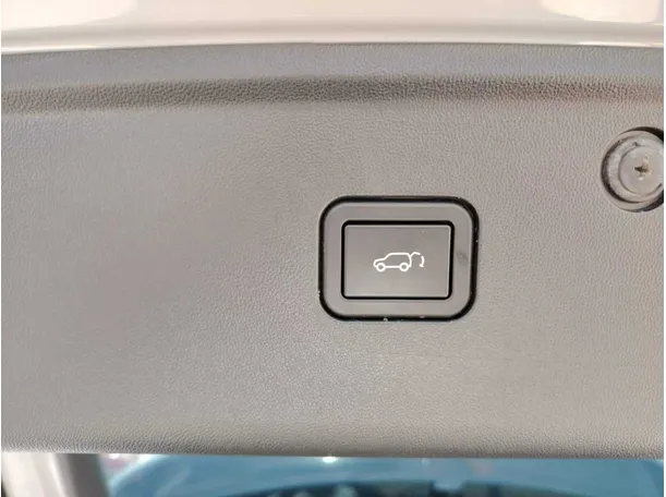 Car image 48