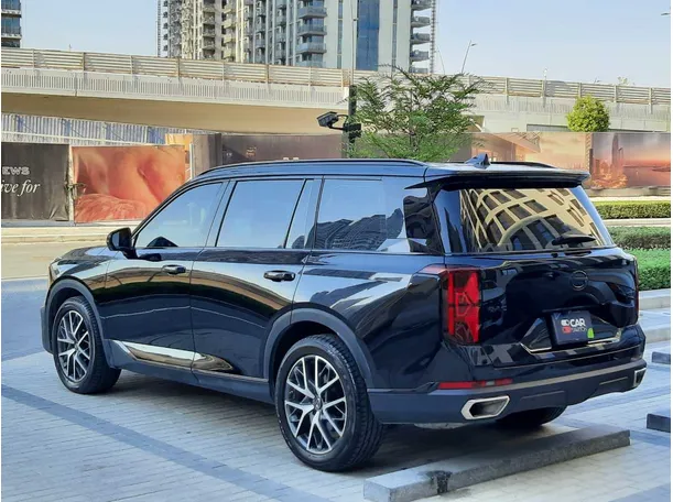 Car image 7