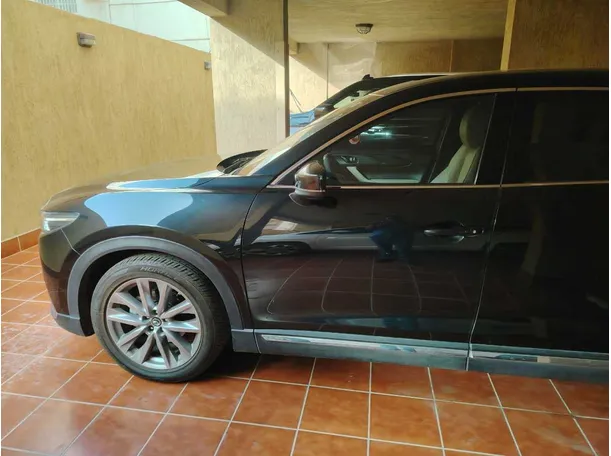 Car image 10