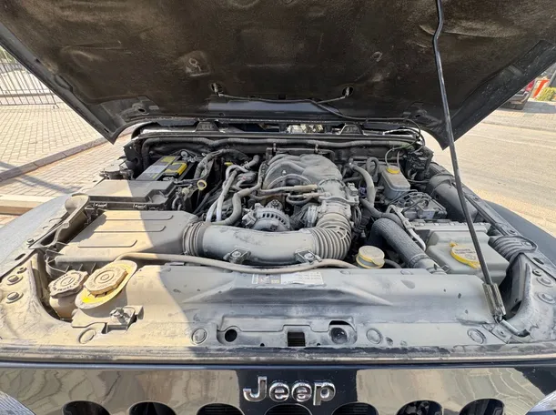 Car image 17